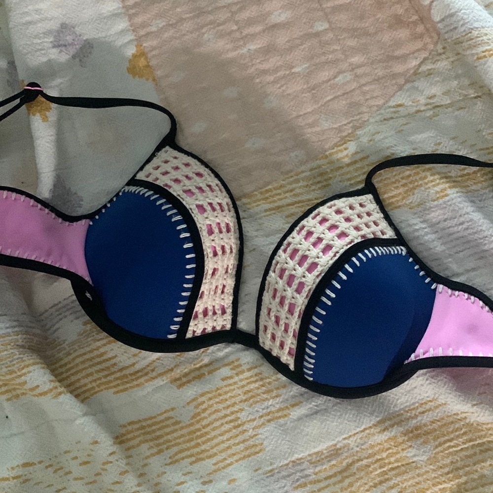 Victoria’s Secret Bikinis Top Sz 34B Bottom Sz Small, blue and pink, like new